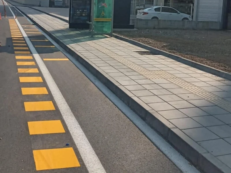 Bisiklet yolu yol çizgi uygulaması