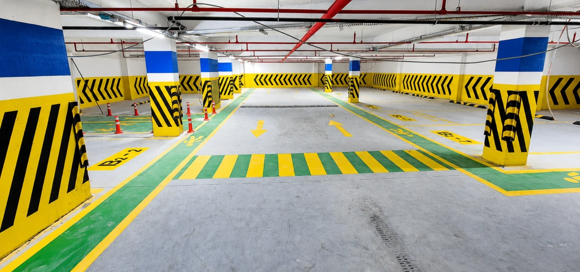 Profesyonel otopark çizgi ve boya uygulaması