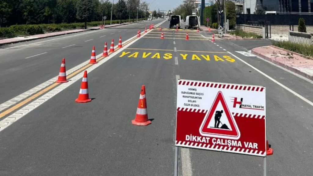 Yol çizgi boya ve trafik işaretleme uygulaması
