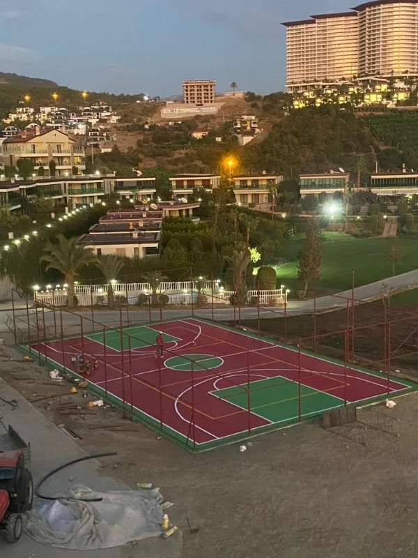 Bursa basketbol sahası akrilik zemin ve çizgi boya uygulaması