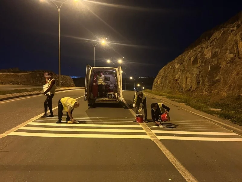 Çift komponentli yavaşlatma çizgisi uygulaması