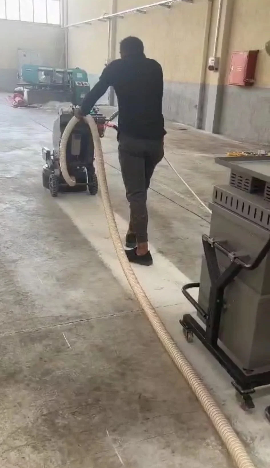 Endüstriyel beton zemin silim uygulaması