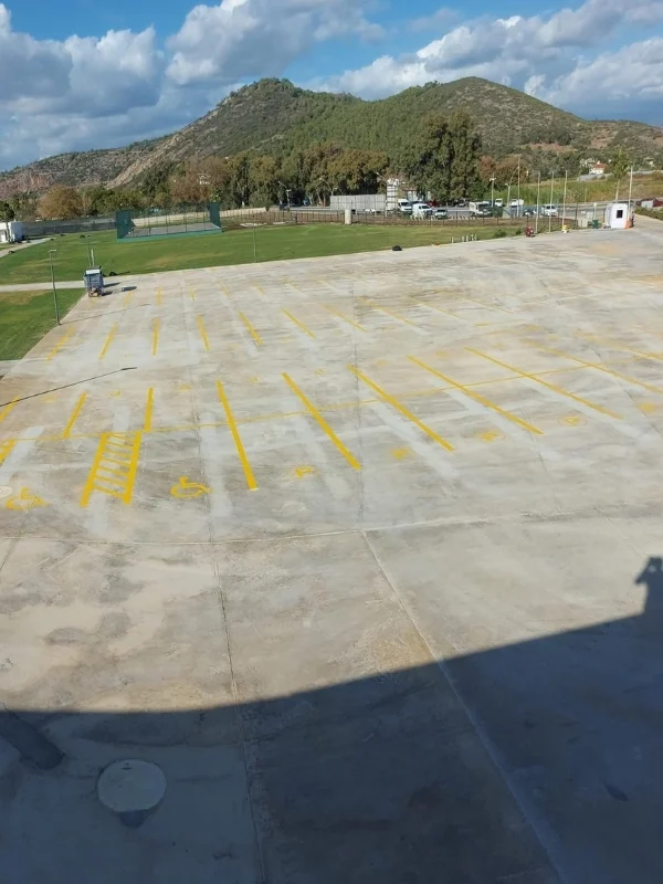 Marina engelli park yeri ve otopark çizgileri
