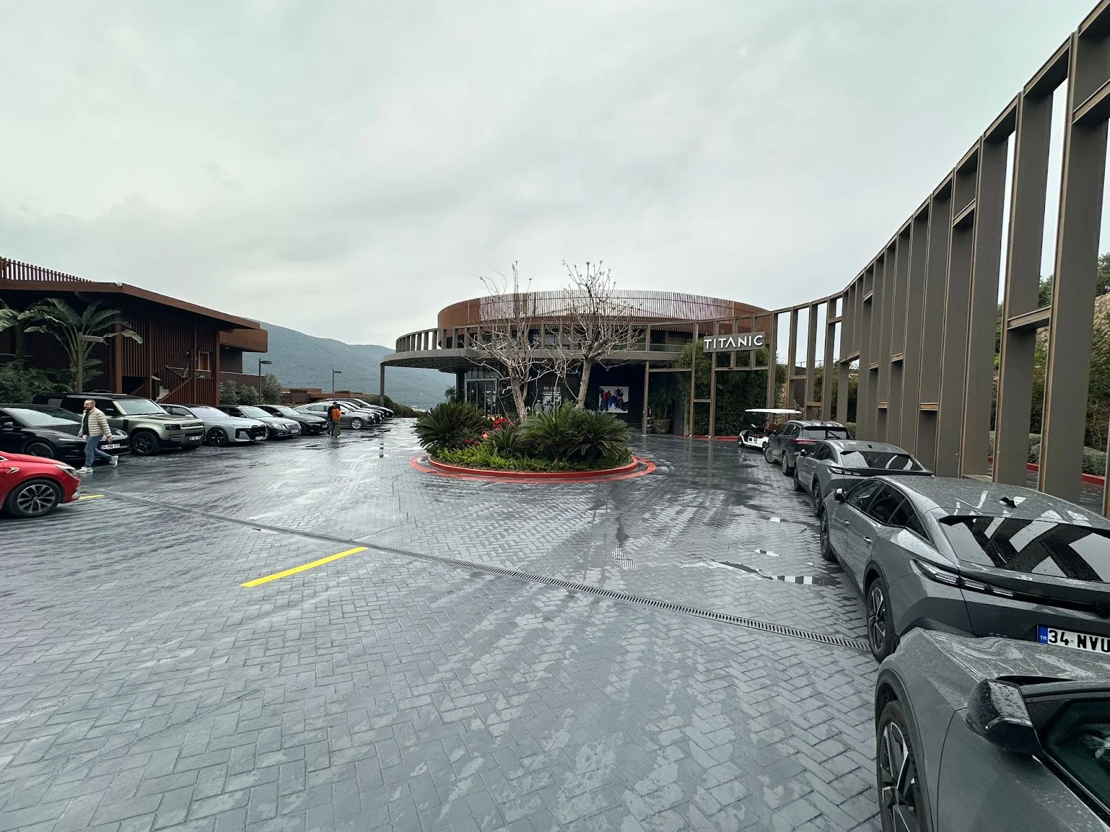Otel otoparkı bordür ve park çizgi uygulaması