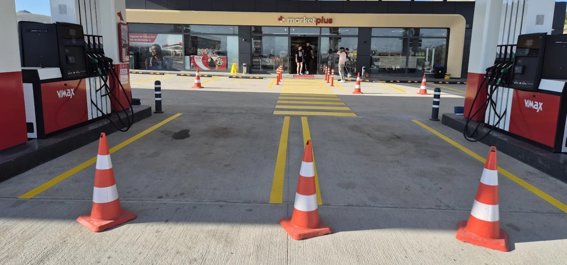 Manisa Akaryakıt Benzinlik Çizgi Boya Uygulaması