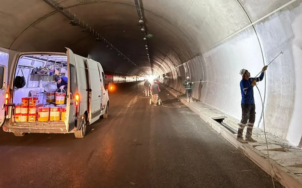 Trabzon Zigana Tüneli duvar boya uygulaması